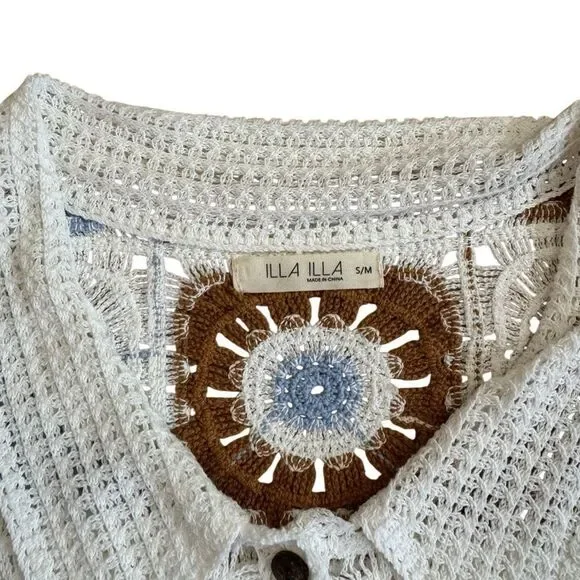 ILLA ILLA Women's Crochet Button Down Blouse Size S/M - Picture 4 of 5